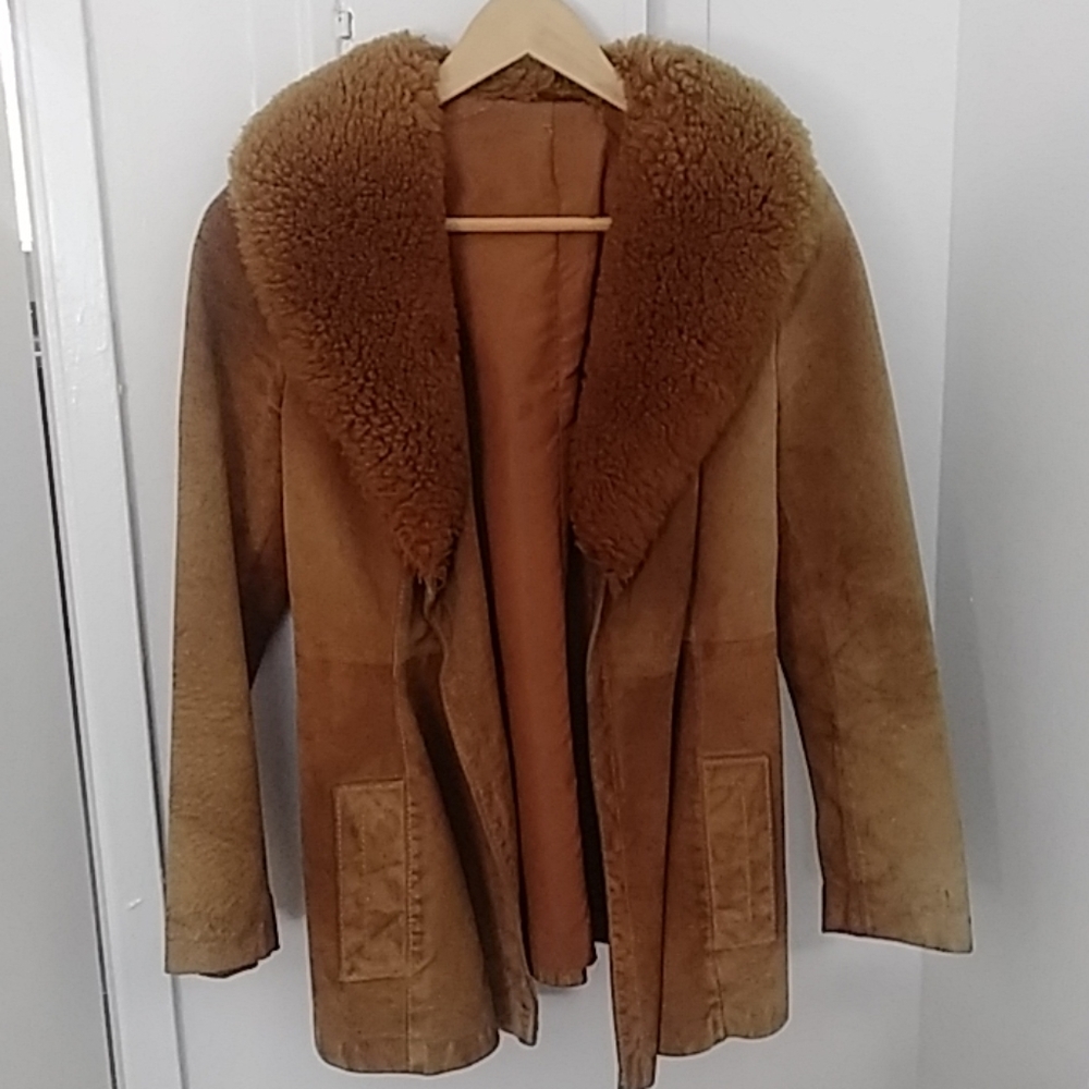 1970s Vintage suede tan jacket